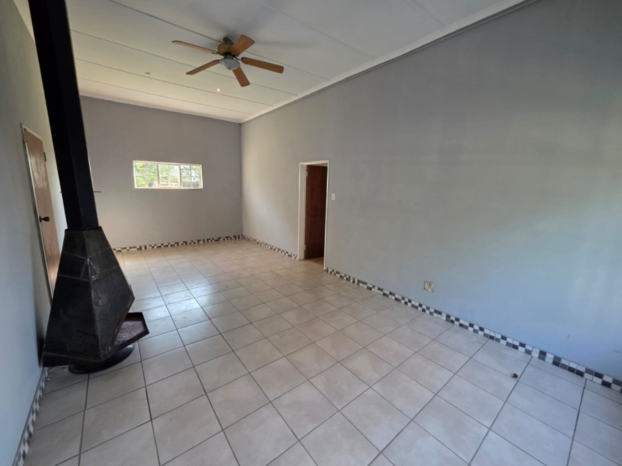 To Let 2 Bedroom Property for Rent in Kromkloof North Sh Free State